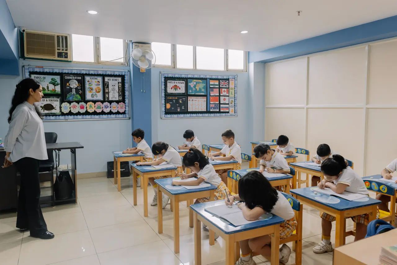 A teacher with her class