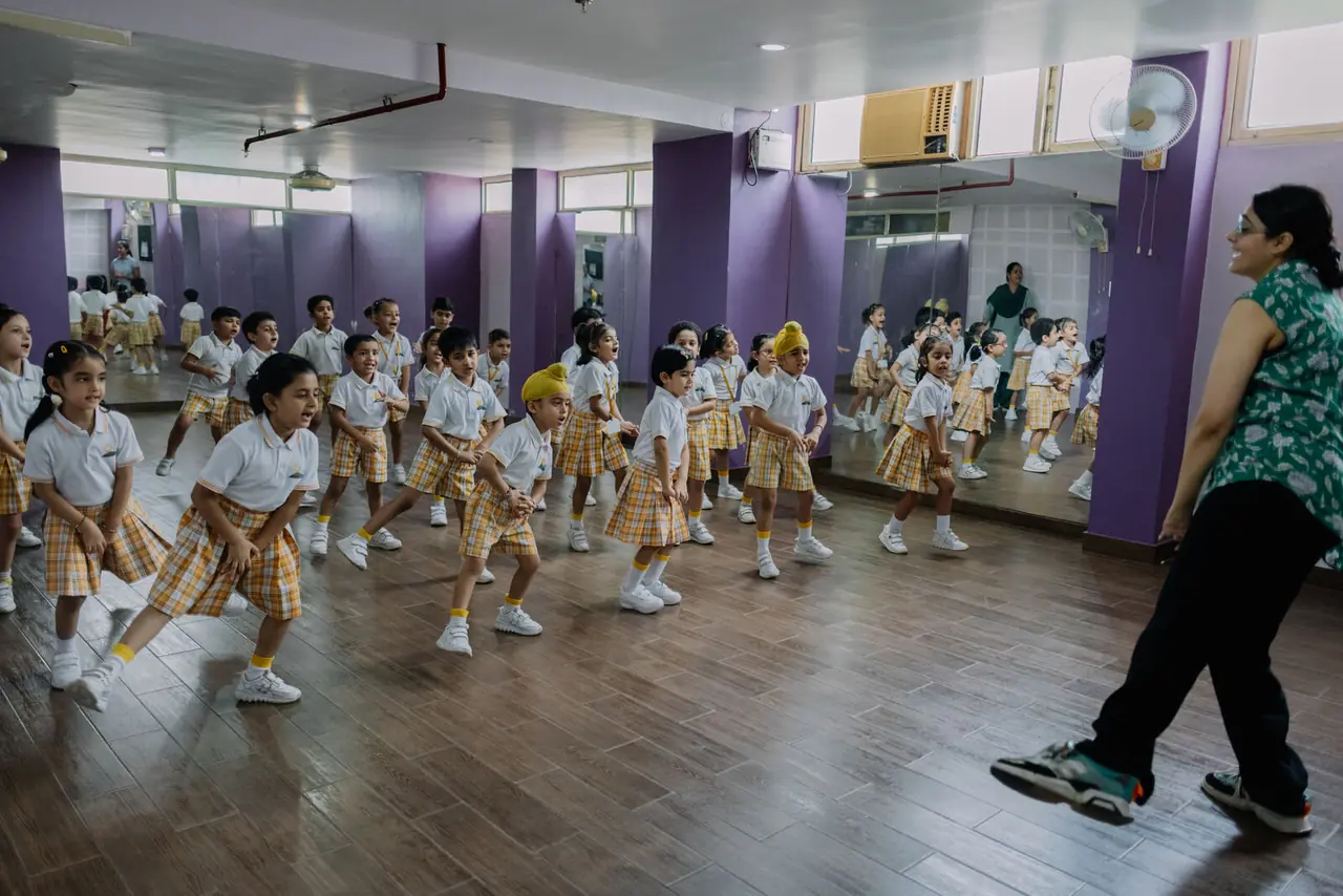 Children dancing in the Kid Fit Room